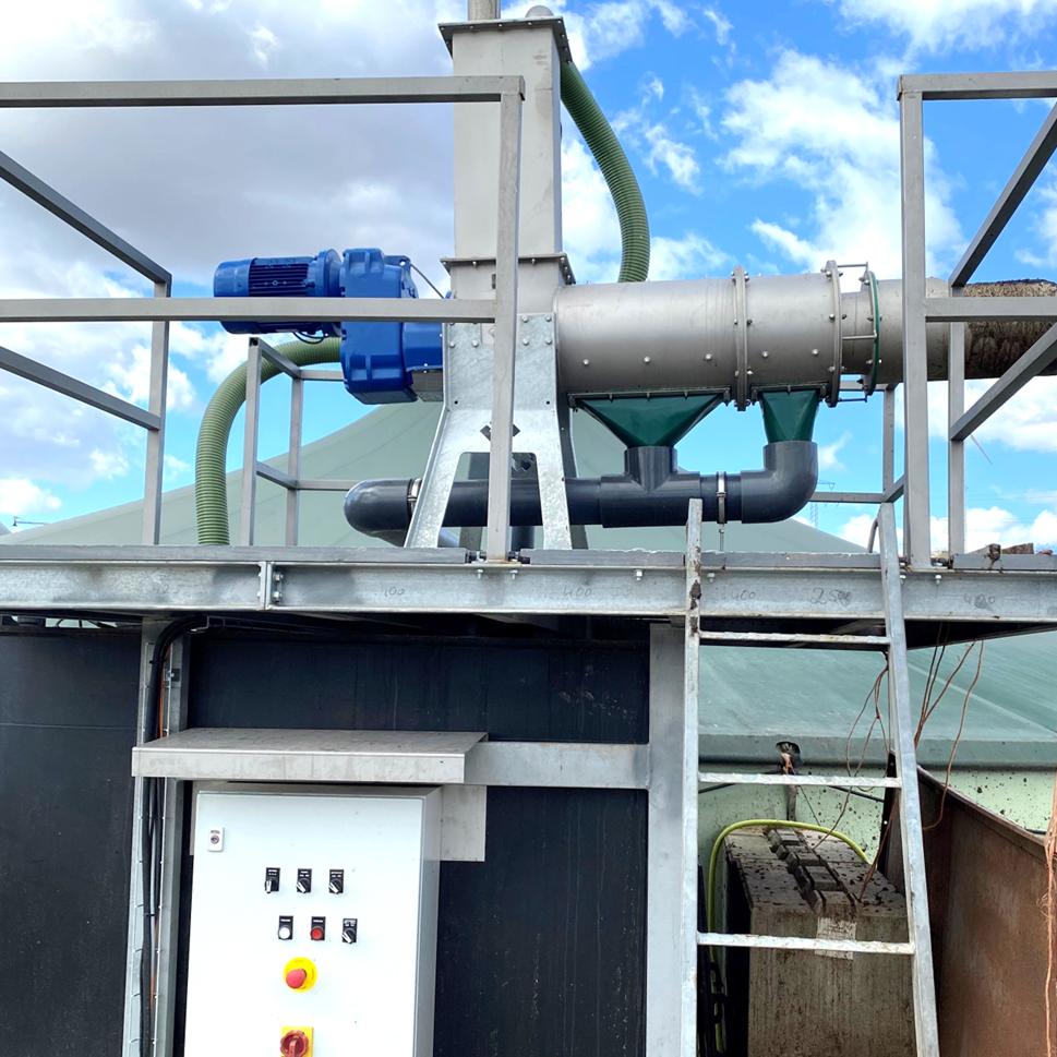 Digestate separator at a slurry biogas plant for mechanical solid-liquid separation of digestate and liquid organic substrates.